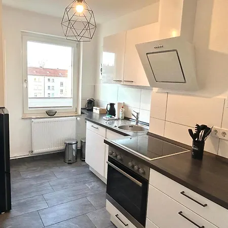Goeh-moderne In Zentraler Lage, Balkon, Self-check-in, Wlan, Netflix, Disneyplus Lejlighed *