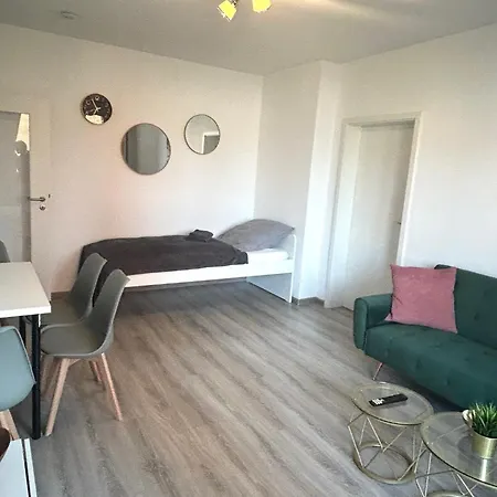 Goeh-moderne In Zentraler Lage, Balkon, Self-check-in, Wlan, Netflix, Disneyplus Hanóver