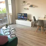 Apartamento Goeh-moderne In Zentraler Lage, Balkon, Self-check-in, Wlan, Netflix, Disneyplus Hanóver